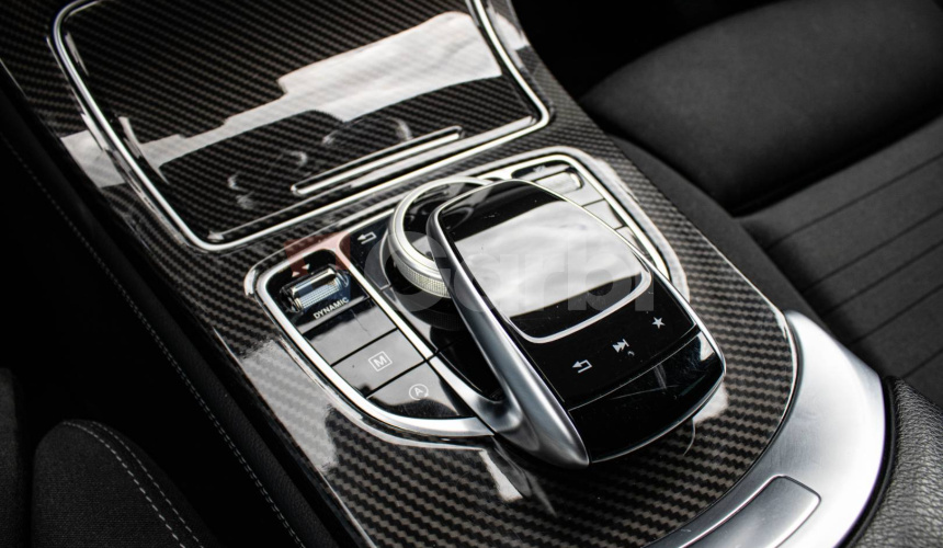 Mercedes-Benz GLC SUV 250D 4MATIC A/T Nelakované, po servise