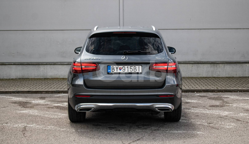 Mercedes-Benz GLC SUV 250D 4MATIC A/T Nelakované, po servise