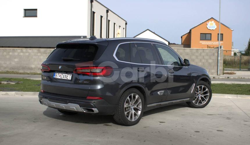 BMW X5 xDrive30d A/T