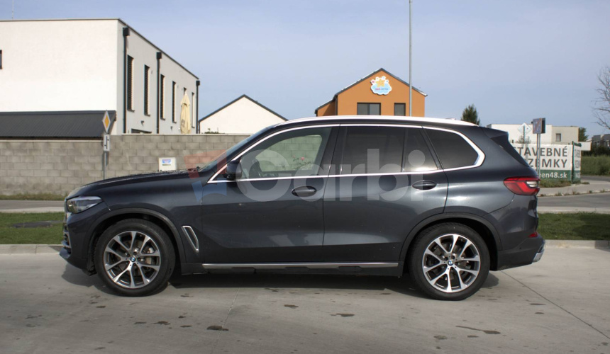 BMW X5 xDrive30d A/T