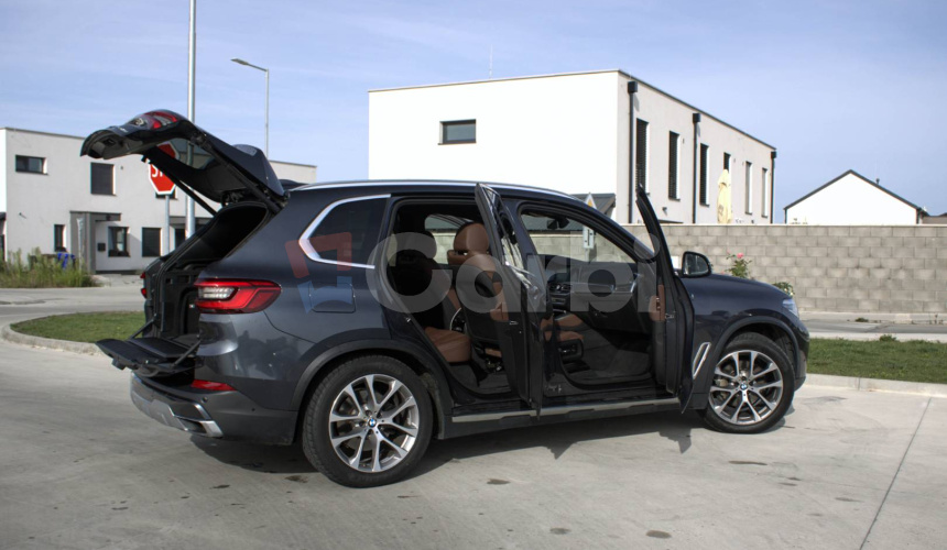 BMW X5 xDrive30d A/T