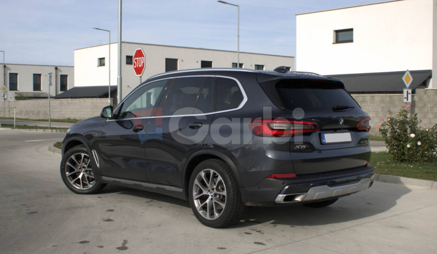 BMW X5 xDrive30d A/T