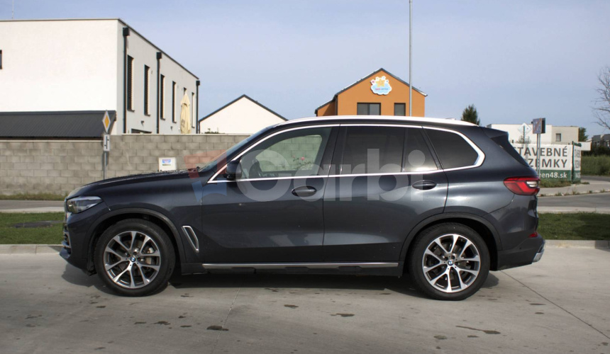 BMW X5 xDrive30d A/T