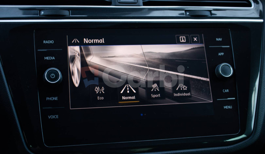 Volkswagen Tiguan R-line 2.0 TDI 140kW DSG 4Motion, Nelakované, Virtual cockpit, Keramika