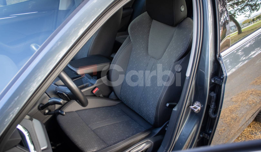 Škoda Octavia Combi 2.0 TDI Style 4x4 DSG, 147kW, Webasto, Ťažné, 1 majiteľ, SK auto
