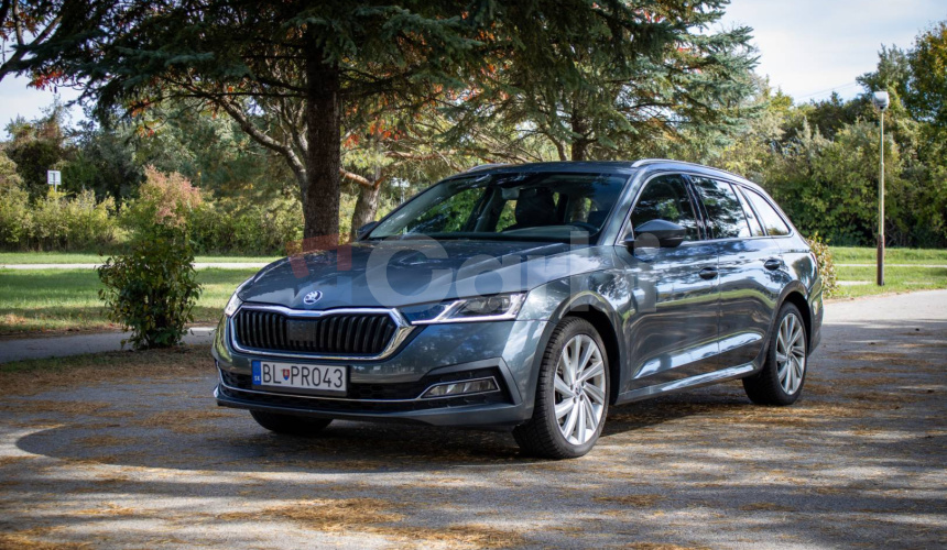 Škoda Octavia Combi 2.0 TDI Style 4x4 DSG, 147kW, Webasto, Ťažné, 1 majiteľ, SK auto