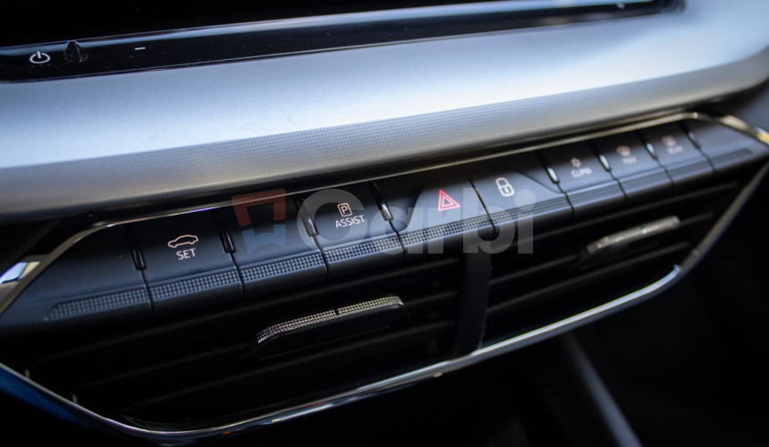 Škoda Octavia Combi 2.0 TDI Style 4x4 DSG, 147kW, Webasto, Ťažné, 1 majiteľ, SK auto
