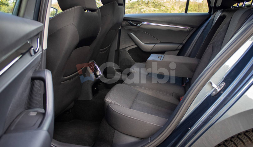 Škoda Octavia Combi 2.0 TDI Style 4x4 DSG, 147kW, Webasto, Ťažné, 1 majiteľ, SK auto