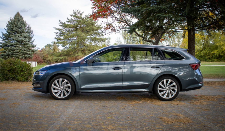 Škoda Octavia Combi 2.0 TDI Style 4x4 DSG, 147kW, Webasto, Ťažné, 1 majiteľ, SK auto