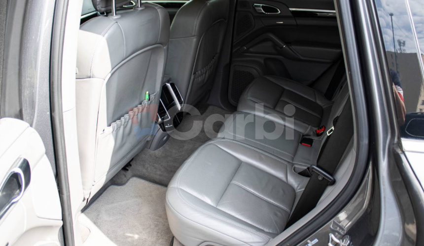 Porsche Cayenne Diesel 245k Tiptronic S