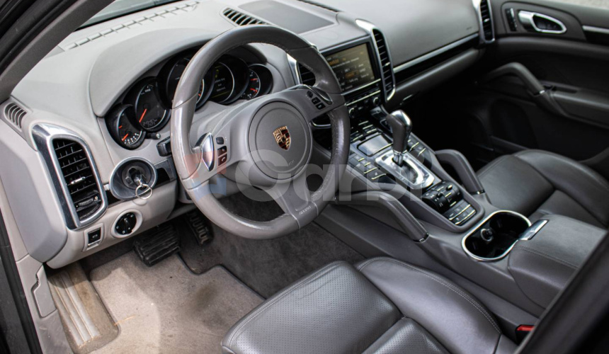 Porsche Cayenne Diesel 245k Tiptronic S