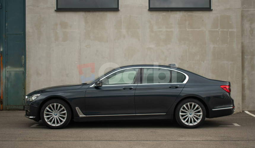 BMW Rad 7 730d xDrive A/T