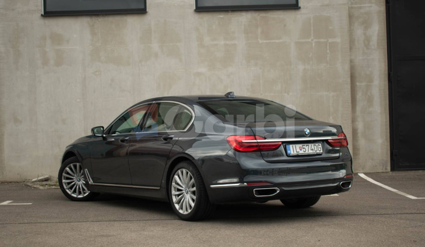 BMW Rad 7 730d xDrive A/T