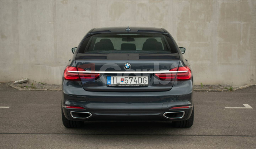 BMW Rad 7 730d xDrive A/T