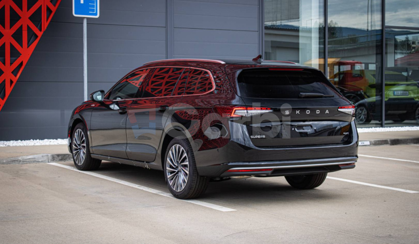 Škoda Superb Combi 2.0 TDI SCR 4x4 L&K Cognac interiér, HUD, Masáž, ťažné, DPH, nové - na značk