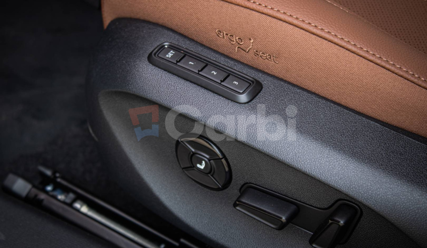 Škoda Superb Combi 2.0 TDI SCR 4x4 L&K Cognac interiér, HUD, Masáž, ťažné, DPH, nové - na značk