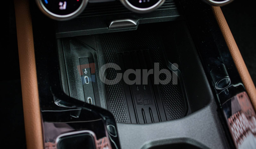 Škoda Superb Combi 2.0 TDI SCR 4x4 L&K Cognac interiér, HUD, Masáž, ťažné, DPH, nové - na značk