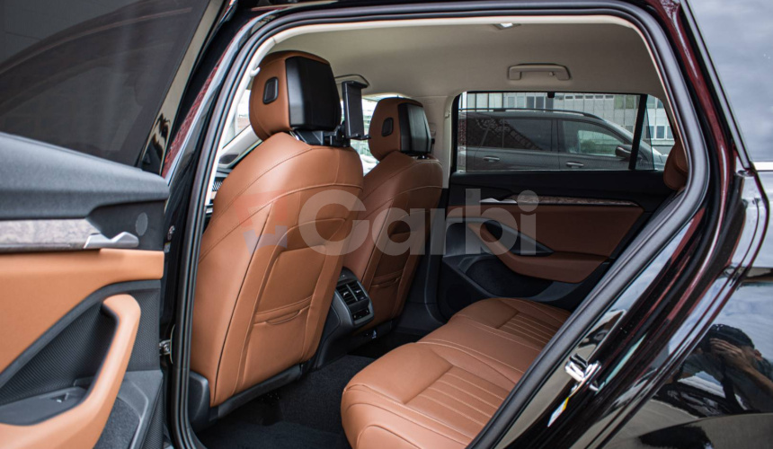 Škoda Superb Combi 2.0 TDI SCR 4x4 L&K Cognac interiér, HUD, Masáž, ťažné, DPH, nové - na značk
