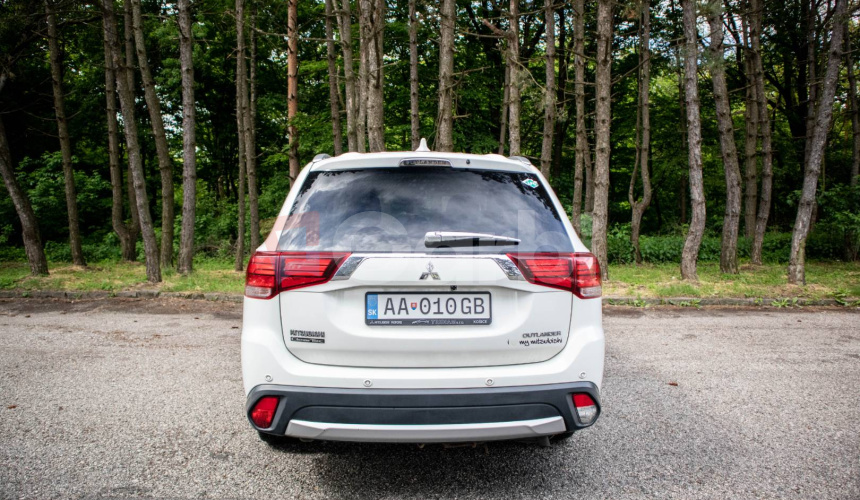 Mitsubishi Outlander 2.0 MIVEC 110kw LPG