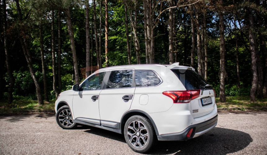 Mitsubishi Outlander 2.0 MIVEC 110kw LPG