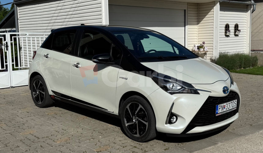Toyota Yaris HYBRID