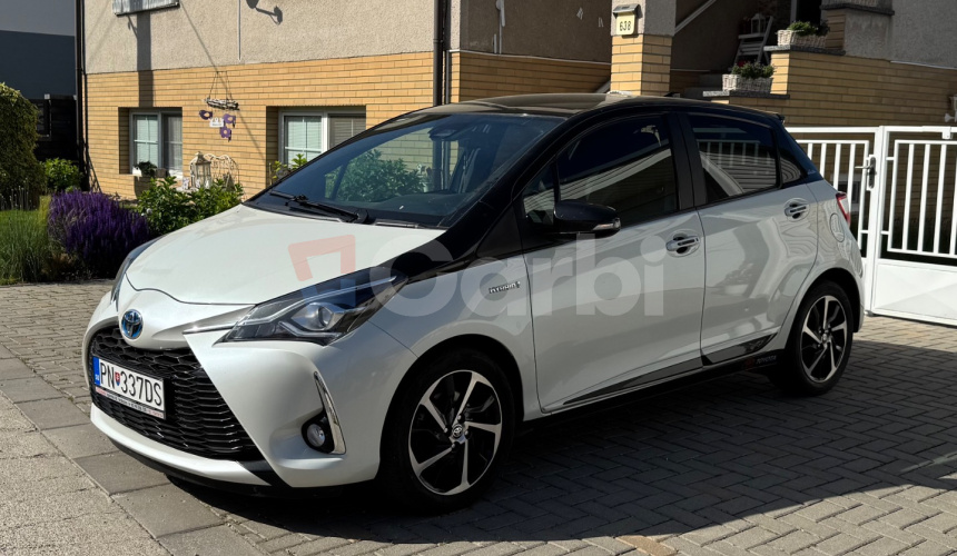Toyota Yaris HYBRID