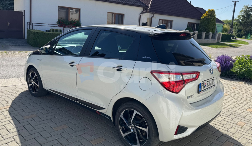 Toyota Yaris HYBRID
