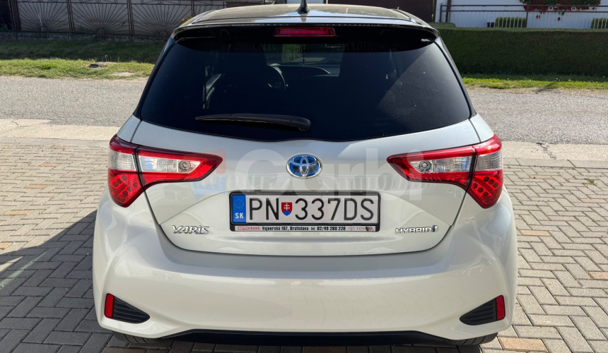 Toyota Yaris HYBRID