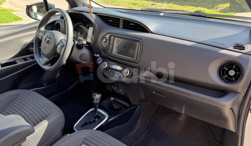 Toyota Yaris HYBRID