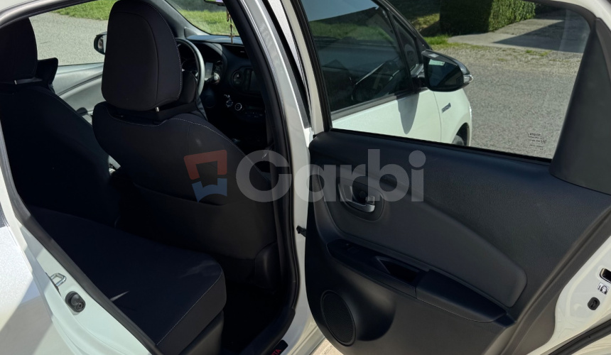 Toyota Yaris HYBRID