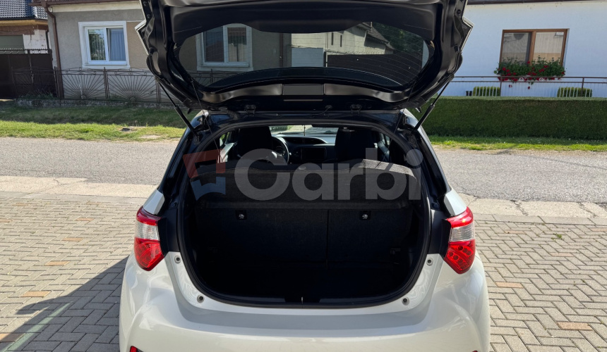 Toyota Yaris HYBRID