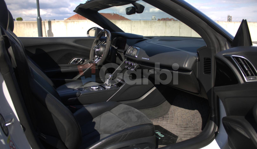 Audi R8 Spyder 5.2 FSI V10 quattro S tronic