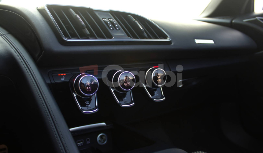 Audi R8 Spyder 5.2 FSI V10 quattro S tronic