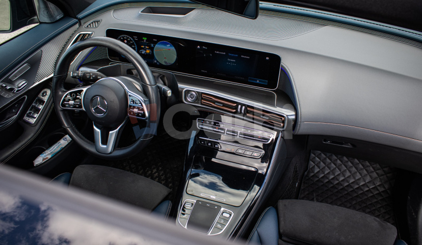 EQC 400 4Matic edícia 1886, burmester, HUD, asistenti, strešné okno, nelakované