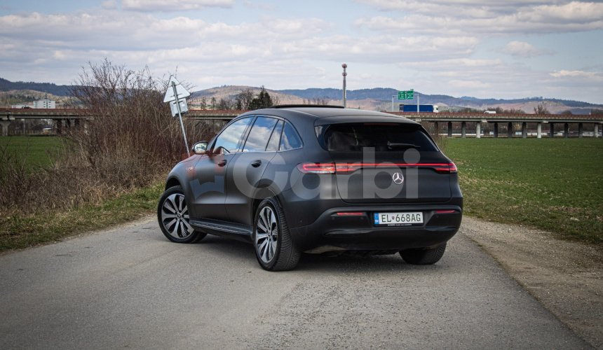 EQC 400 4Matic edícia 1886, burmester, HUD, asistenti, strešné okno, nelakované