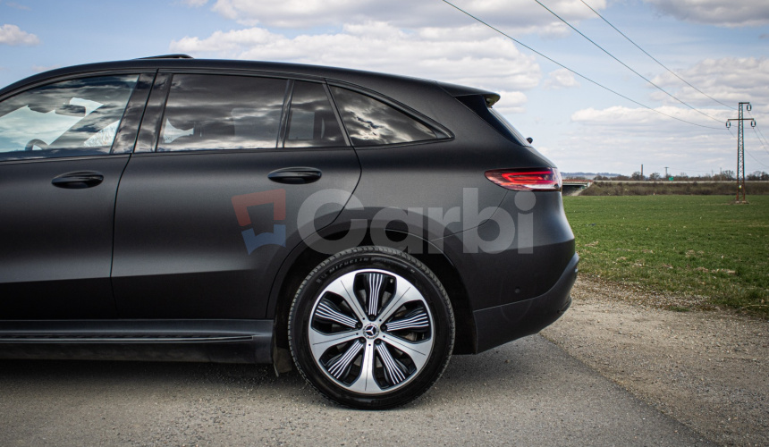 EQC 400 4Matic edícia 1886, burmester, HUD, asistenti, strešné okno, nelakované