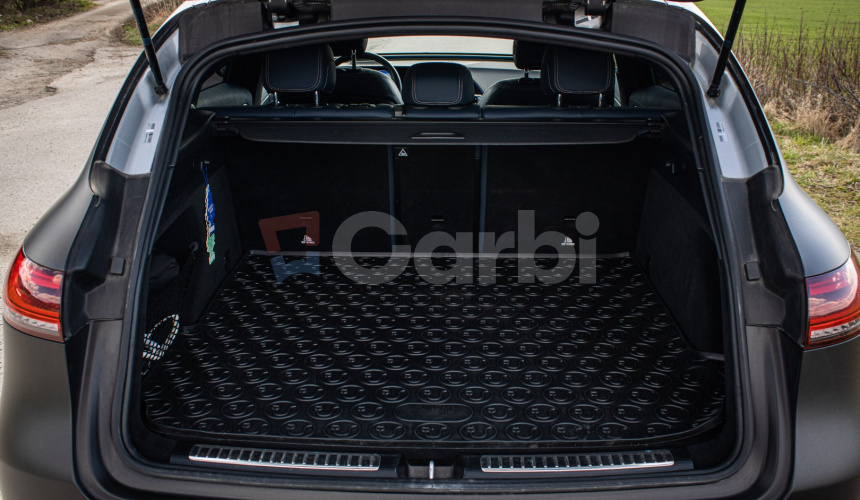 EQC 400 4Matic edícia 1886, burmester, HUD, asistenti, strešné okno, nelakované