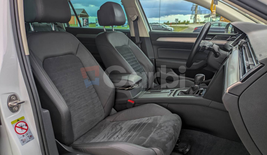 Volkswagen Passat Variant 2.0 TDI 190k BMT SCR Highline R-Line DSG