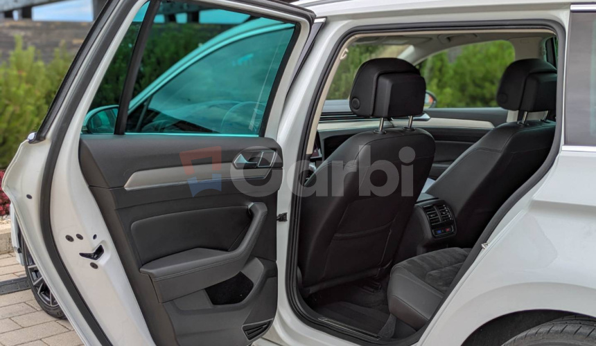 Volkswagen Passat Variant 2.0 TDI 190k BMT SCR Highline R-Line DSG