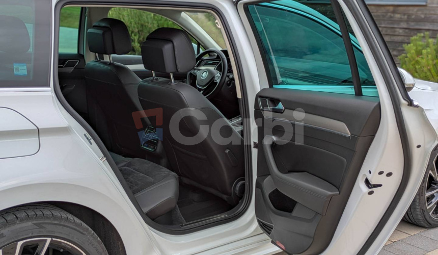 Volkswagen Passat Variant 2.0 TDI 190k BMT SCR Highline R-Line DSG