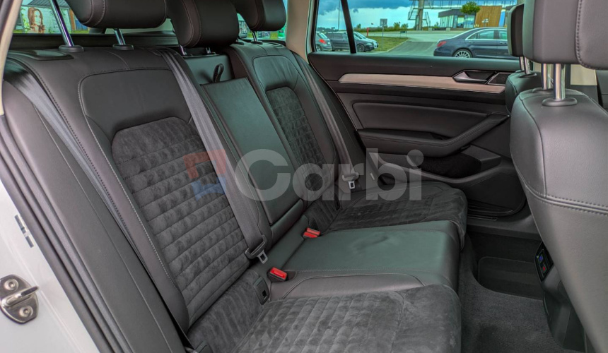 Volkswagen Passat Variant 2.0 TDI 190k BMT SCR Highline R-Line DSG