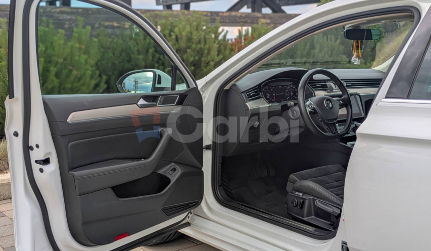 Volkswagen Passat Variant 2.0 TDI 190k BMT SCR Highline R-Line DSG