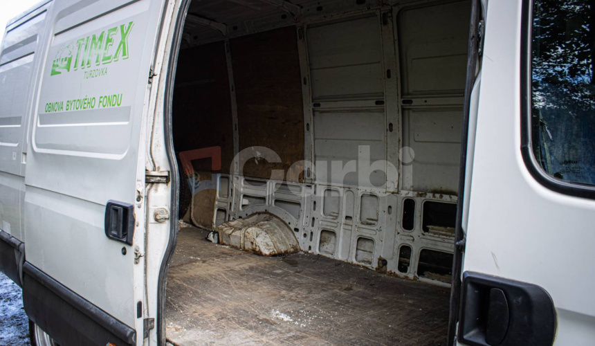 Iveco Daily 35C12 V (L4H2) 1. Majiteľ, slovenské, po ochrane podvozka, odpočet DPH