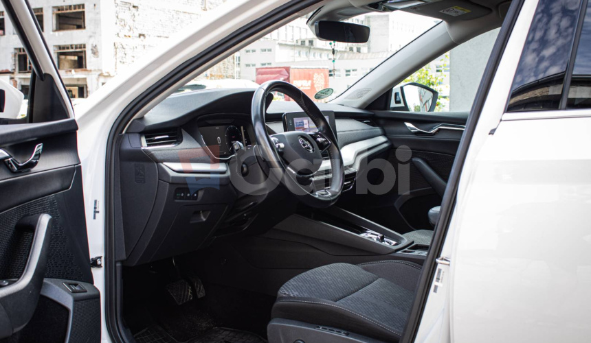 Škoda Octavia Combi 2.0 TDI DSG Style, Matrix LED, HUD, ťažné, KESSY, nelakované, DPH