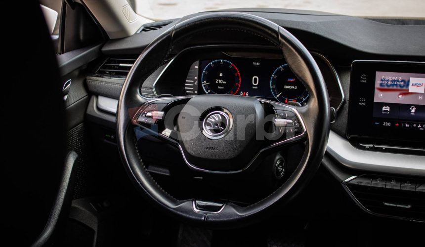 Škoda Octavia Combi 2.0 TDI DSG Style, Matrix LED, HUD, ťažné, KESSY, nelakované, DPH