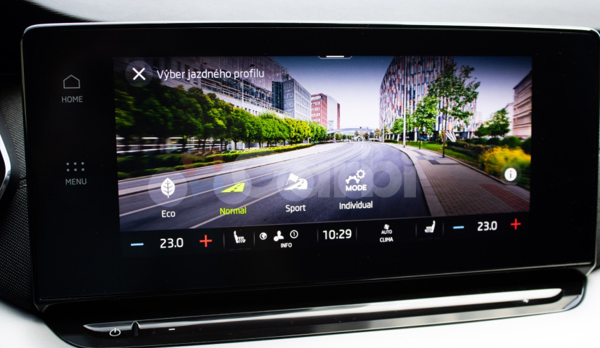 Škoda Octavia Combi 2.0 TDI DSG Style, Matrix LED, HUD, ťažné, KESSY, nelakované, DPH