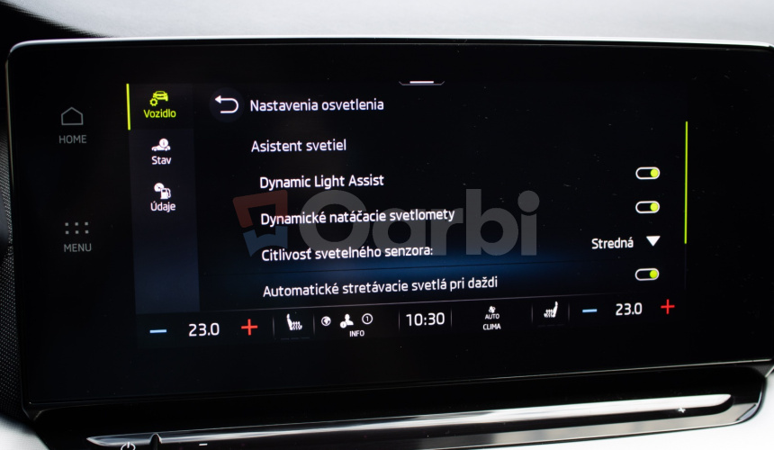 Škoda Octavia Combi 2.0 TDI DSG Style, Matrix LED, HUD, ťažné, KESSY, nelakované, DPH
