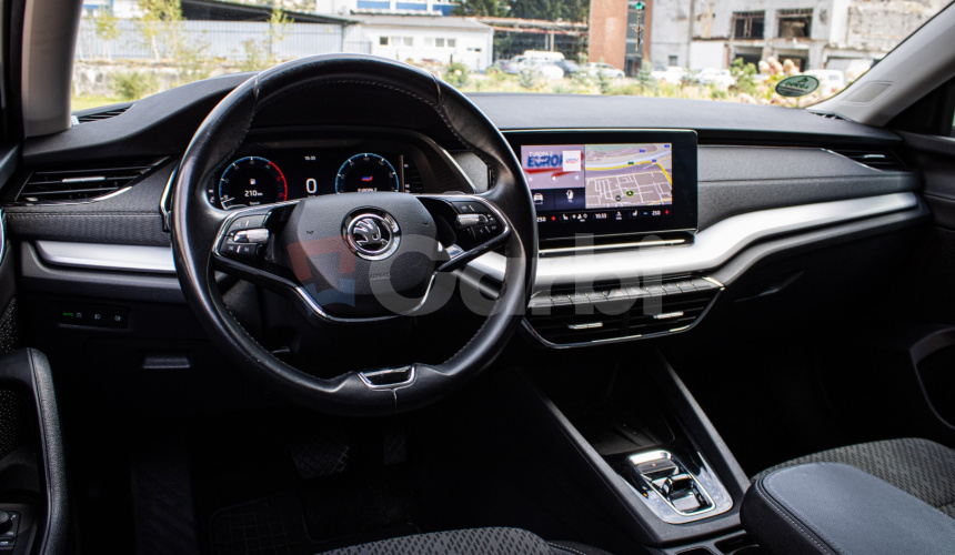 Škoda Octavia Combi 2.0 TDI DSG Style, Matrix LED, HUD, ťažné, KESSY, nelakované, DPH