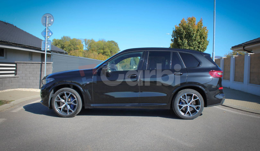 BMW X5 xDrive40i mHEV A/T