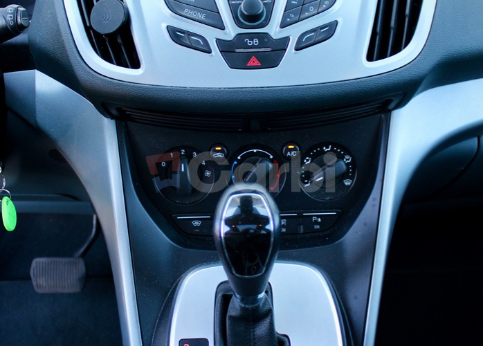 Ford C-Max 2.0 TDCi 103 kW PowerShift Titanium